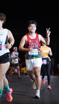 BIB: 43995, 407
                            <button type="button" onclick="openModal(23085774)" class="btn btn-primary btn-sm float-right btn-popup" data-toggle="modal" data-target=".modal-high-quality">
                        <i class="fas fa-shopping-cart"></i> Add to Cart
                    </button>
                                            <button type="button" onclick="isThisMe(23085774, true)" class="btn btn-success btn-sm float-right btn-popup btn-isme hidden" data-toggle="tooltip" data-placement="bottom" title="นี่คือรูปของคุณใช่ไหม คลิกที่นี่เพื่อเอาเข้าอัลบั้ม">
                        <i class="fas fa-plus"></i> Add to album
                    </button>
                    <button type="button" onclick="isThisMe(23085774, false)" class="btn btn-warning btn-sm float-right btn-popup btn-isnotme hidden">
                        <i class="fas fa-ban"></i> Remove from album
                    </button>